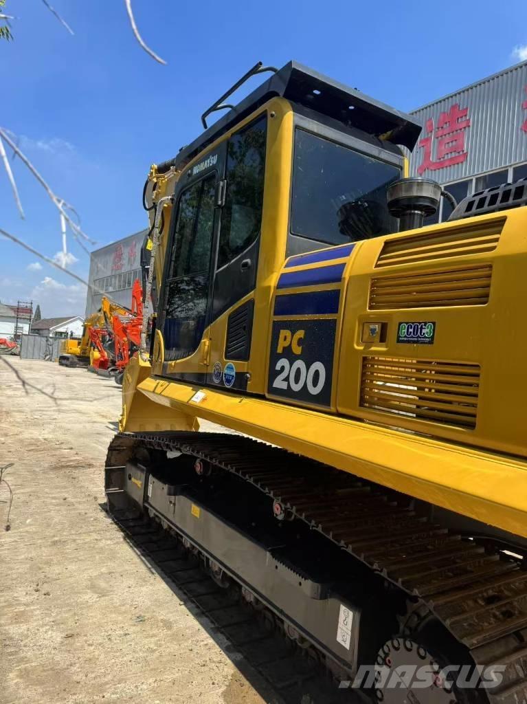 Komatsu PC 200 8N Vikšriniai ekskavatoriai