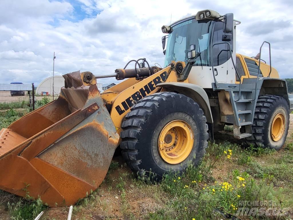Liebherr L 566 Naudoti ratiniai krautuvai