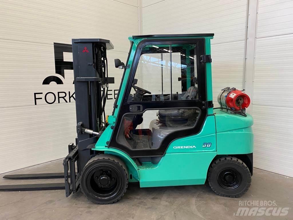 Mitsubishi FG30N LPG (dujiniai) krautuvai