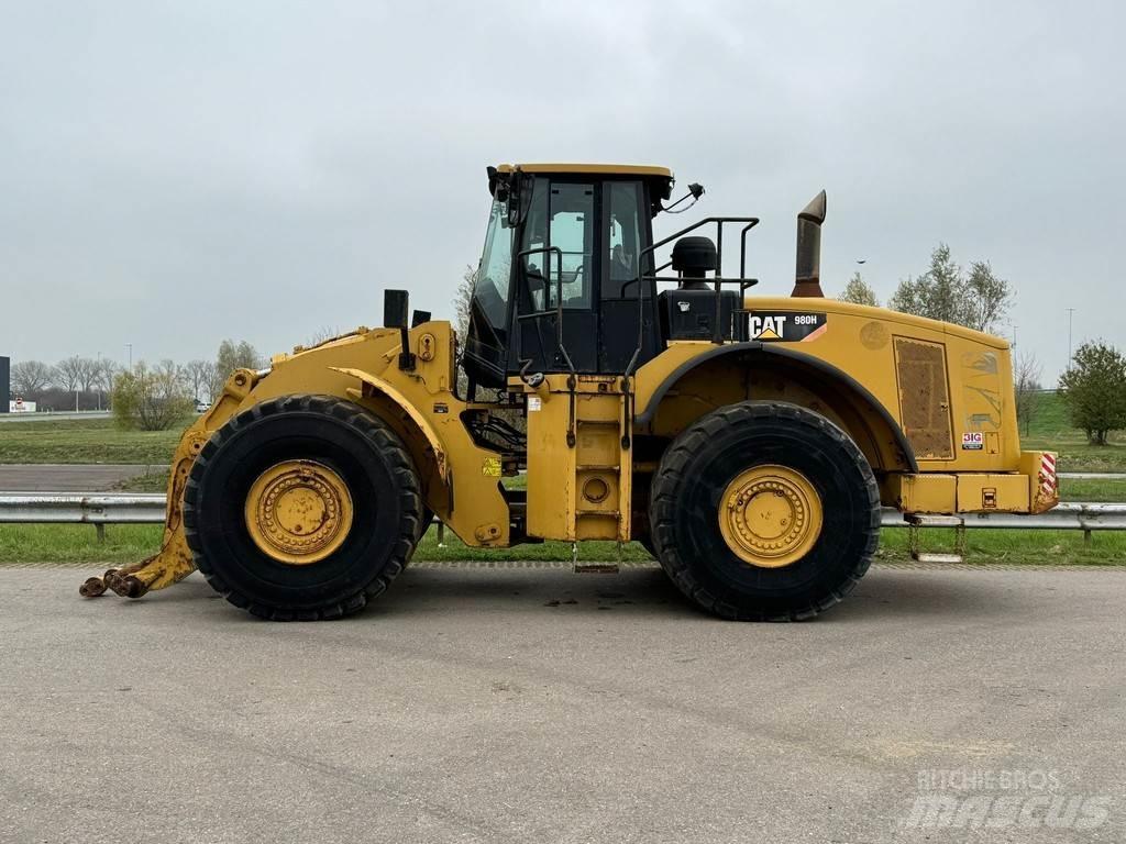 CAT 980H Naudoti ratiniai krautuvai
