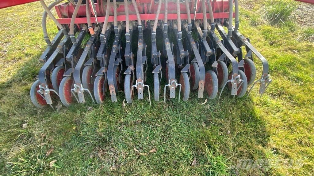 Horsch PRONTO 4 DC Sėjamieji kombainai