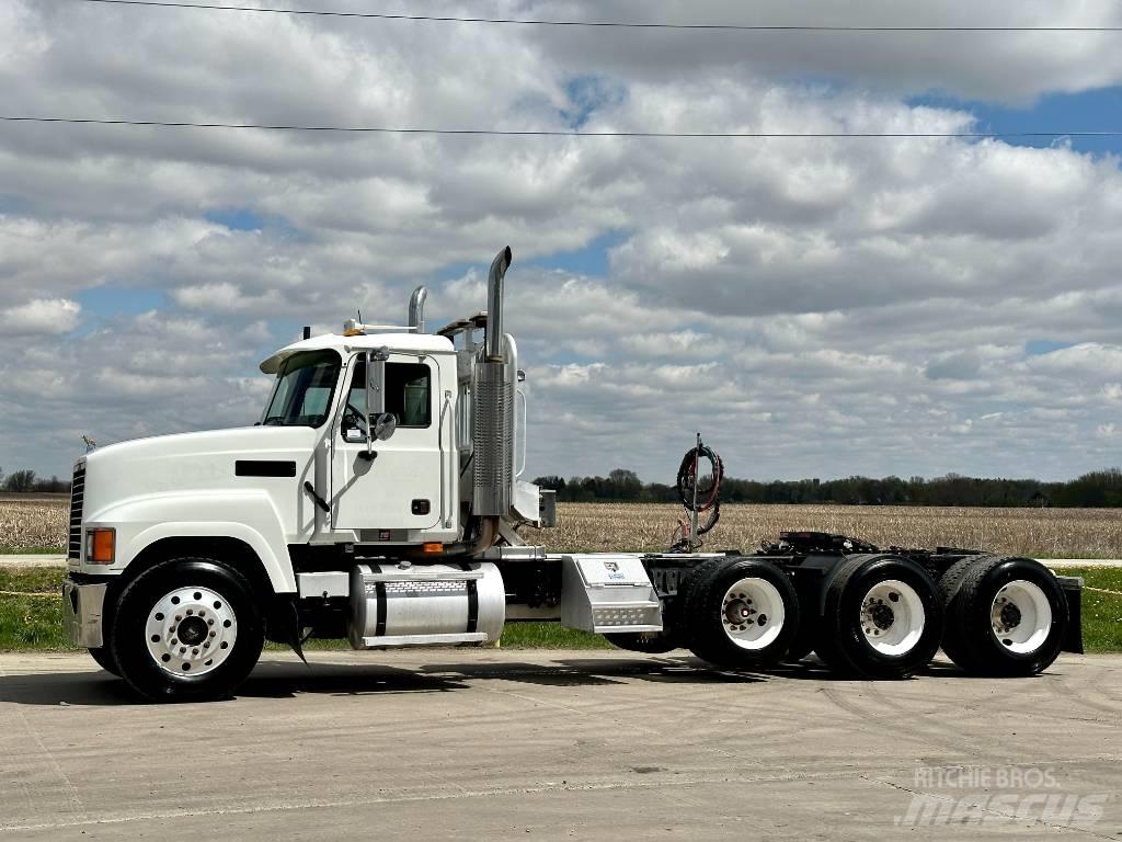 Mack CH 613 Naudoti vilkikai