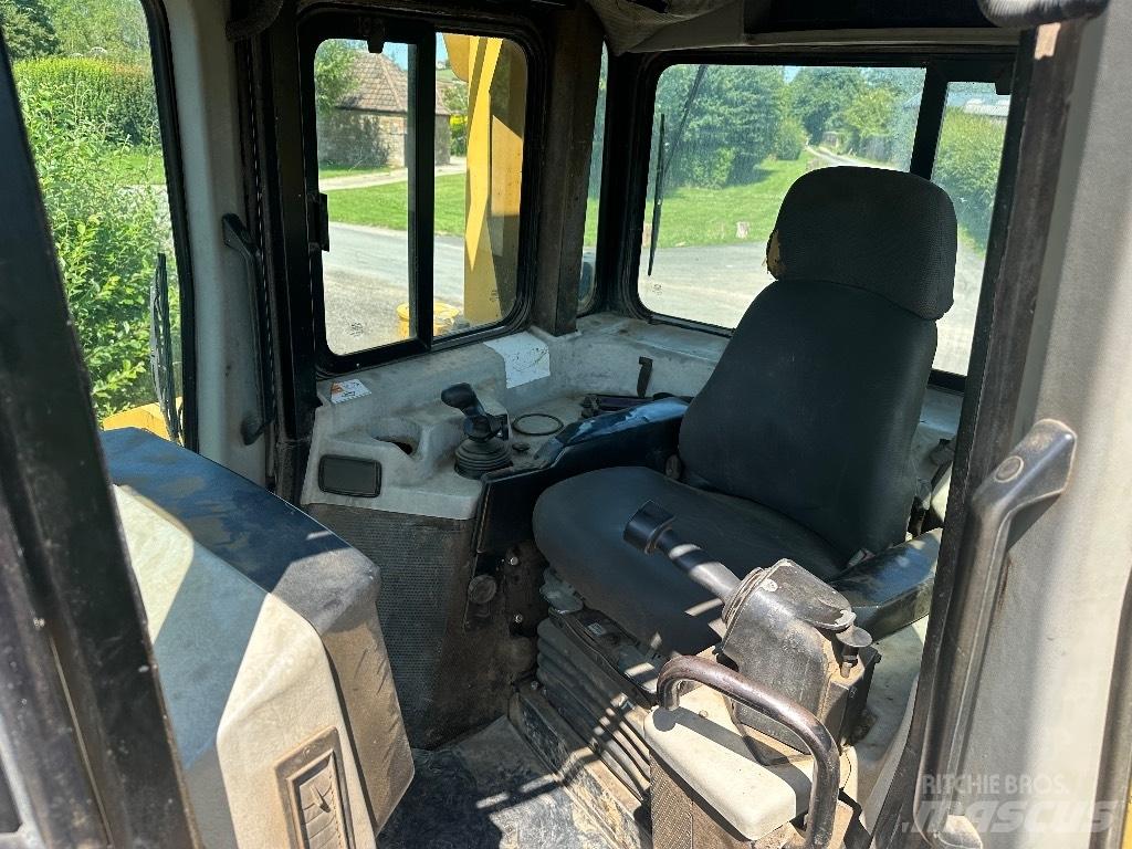 CAT D 6 T LGP Vikšriniai buldozeriai