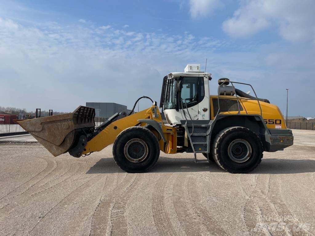 Liebherr 550 CDC + BSS Naudoti ratiniai krautuvai