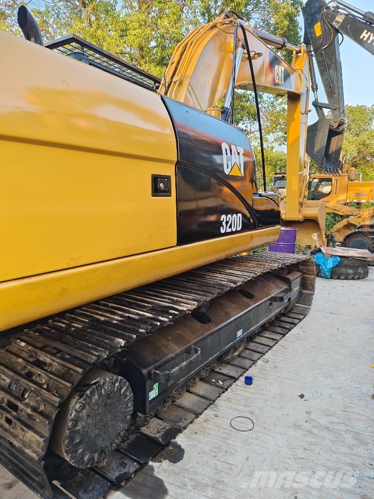 CAT 320 D Vikšriniai ekskavatoriai