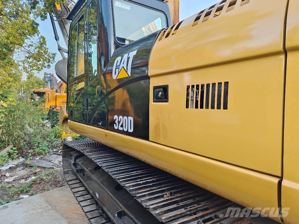 CAT 320 D Vikšriniai ekskavatoriai