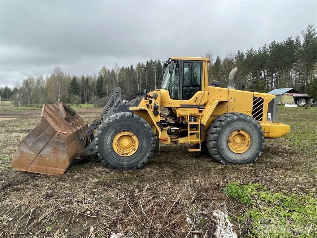 Volvo L220F Naudoti ratiniai krautuvai