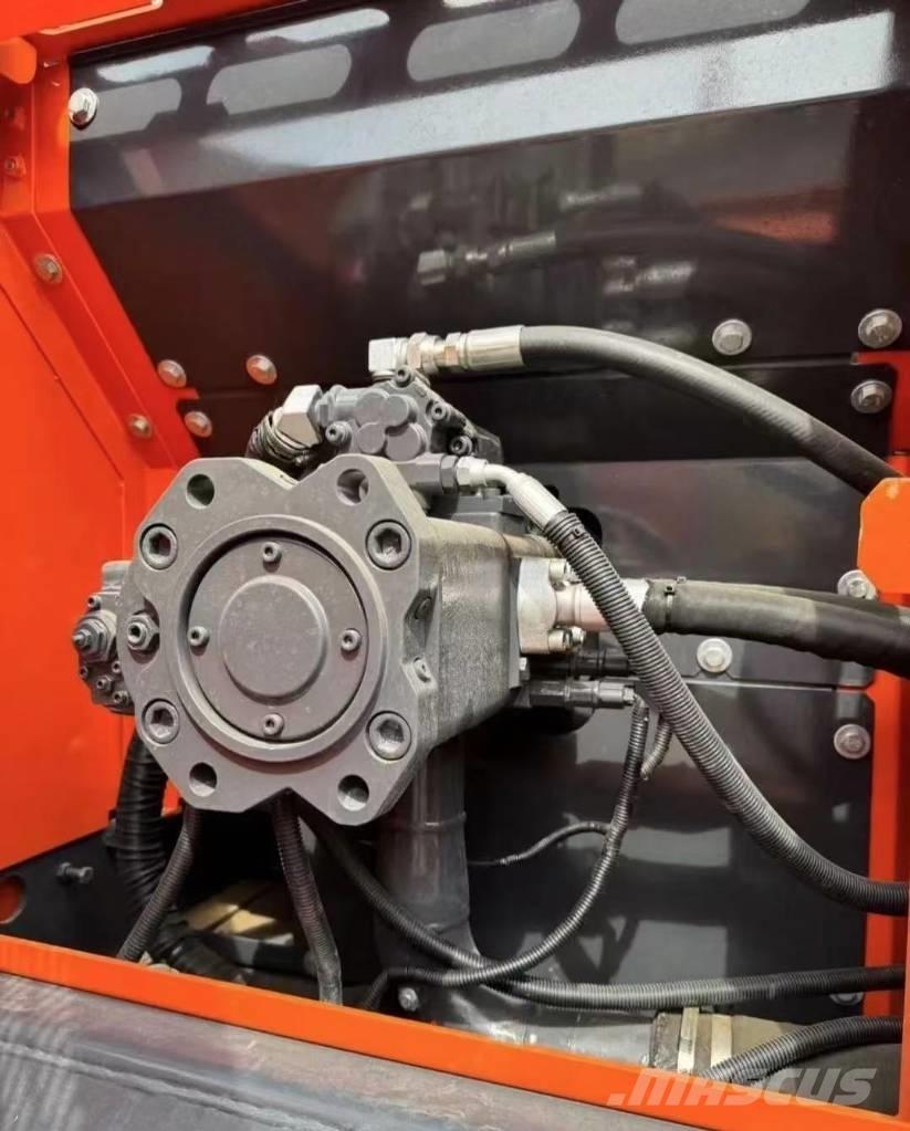 Doosan 225 DX Vikšriniai ekskavatoriai