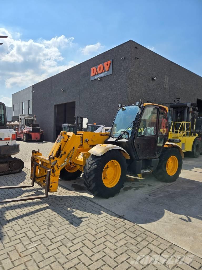 JCB 530 Teleskopiniai krautuvai
