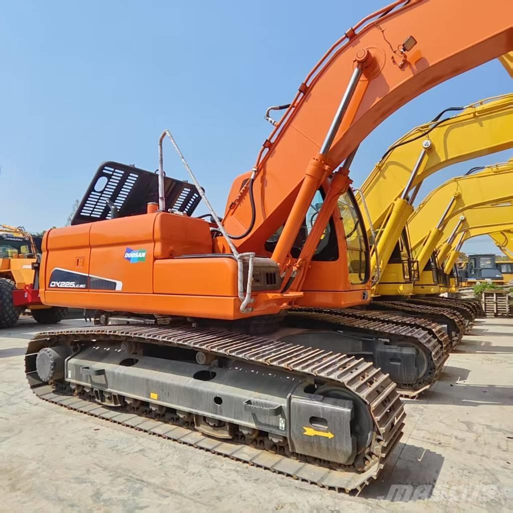 Doosan DX225LC-9C Vikšriniai ekskavatoriai