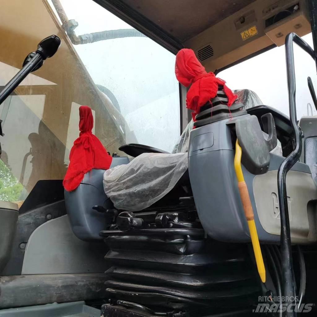CAT 336 D Vikšriniai ekskavatoriai