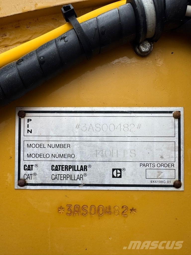 CAT 140 H Greideriai