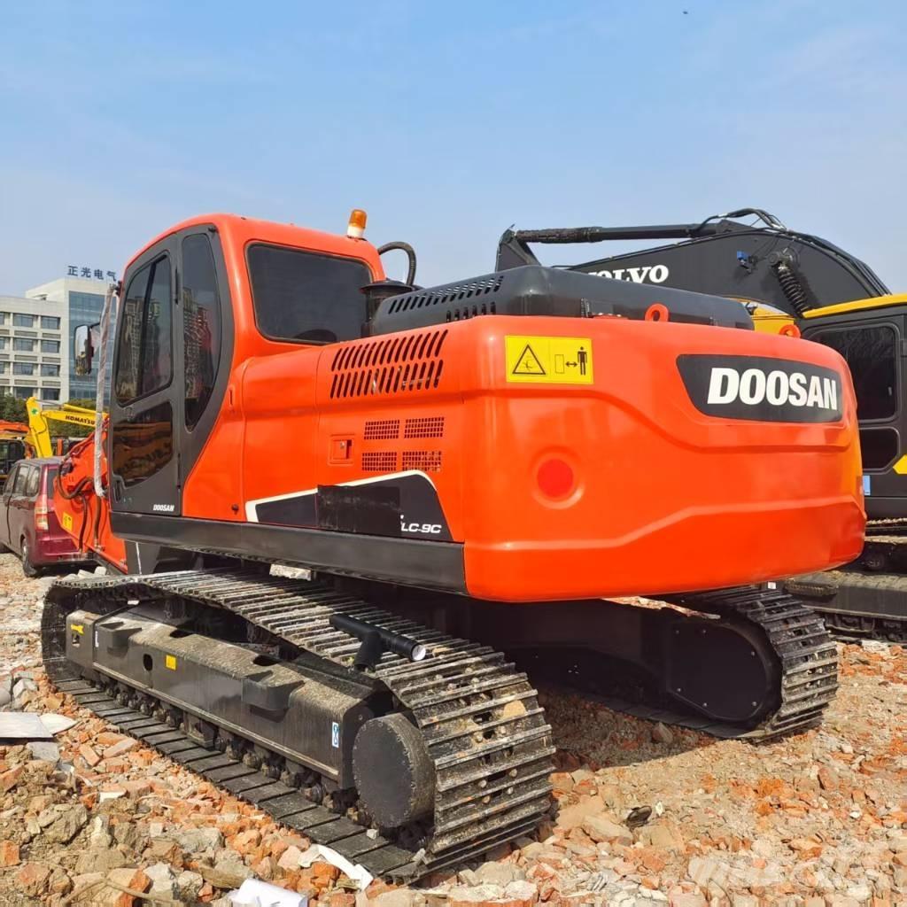 Doosan DX225LC-9C Vikšriniai ekskavatoriai