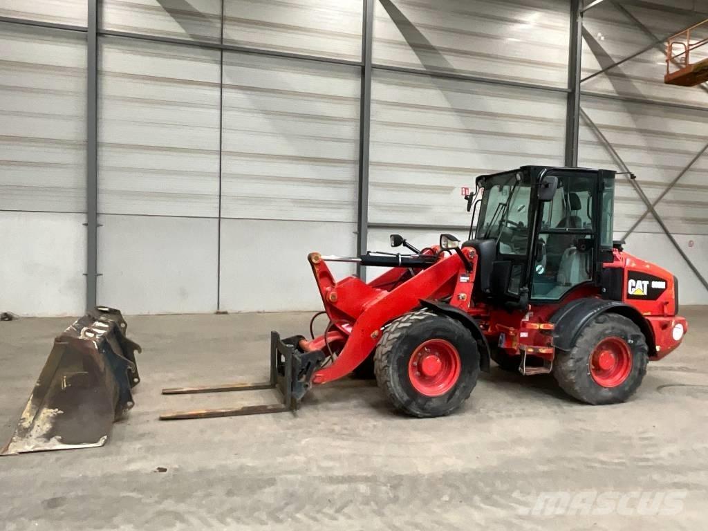 CAT 908 M Naudoti ratiniai krautuvai