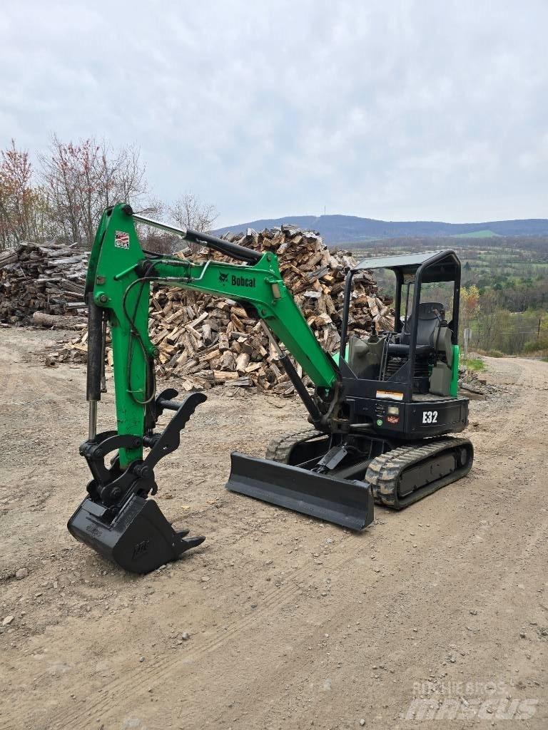 Bobcat E 32 Mini ekskavatoriai < 7 t