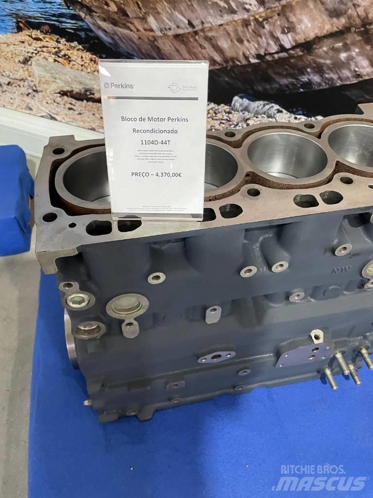Perkins 1104D-44T Varikliai