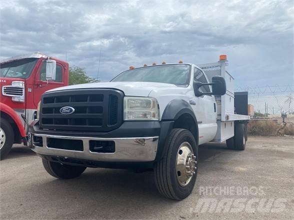 Ford F550 Platformos/ Pakrovimas iš šono