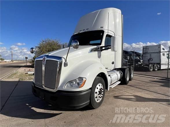 Kenworth T680 Naudoti vilkikai