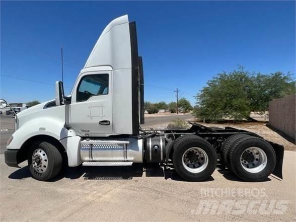 Kenworth T680 Naudoti vilkikai