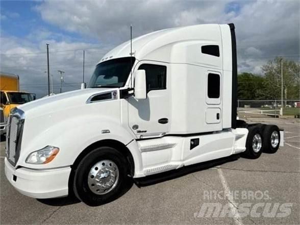 Kenworth T680 Naudoti vilkikai