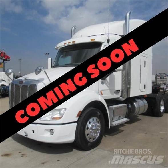 Peterbilt 579 Naudoti vilkikai