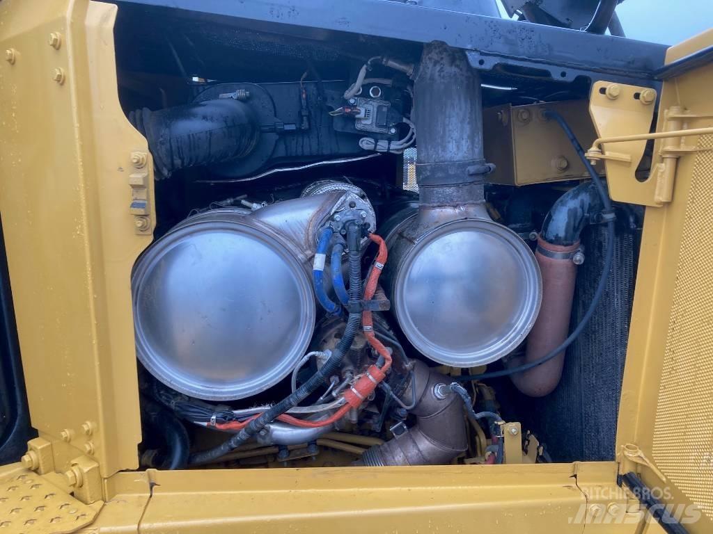CAT D 6 LGP Vikšriniai buldozeriai