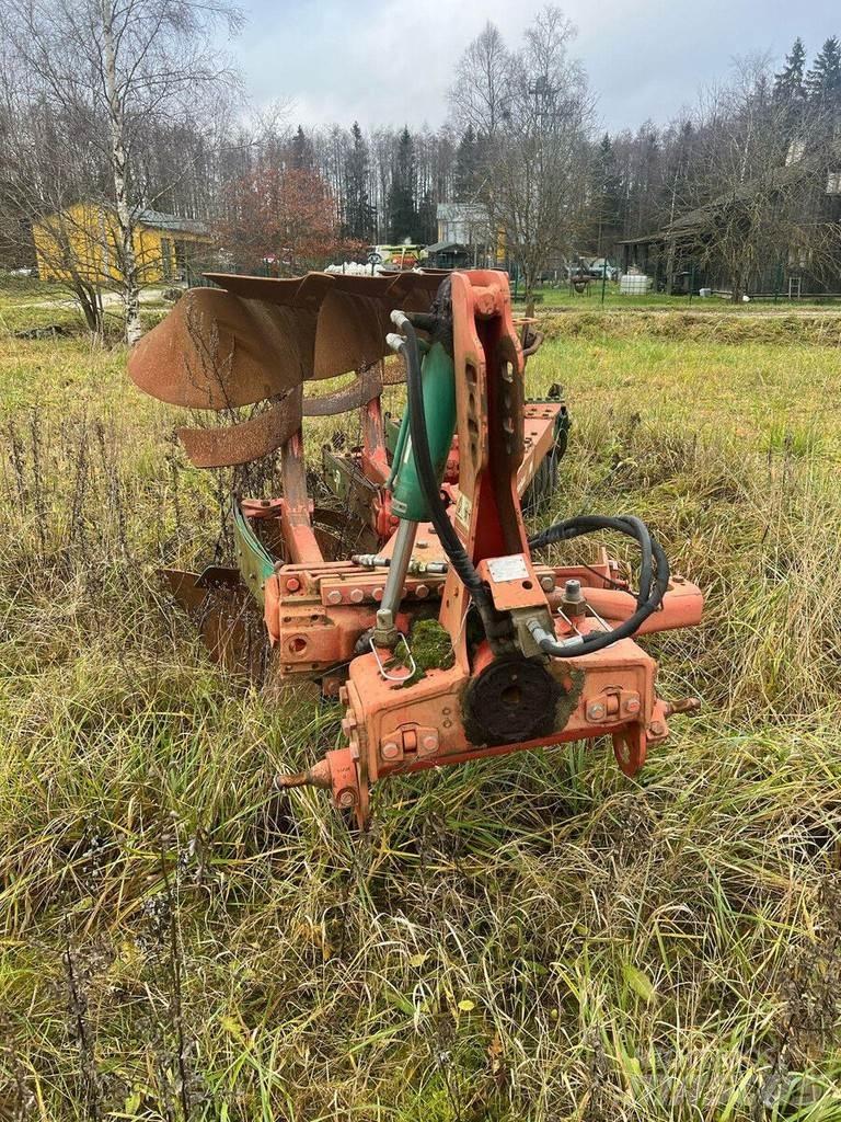 Kverneland EM 85 Plūgai