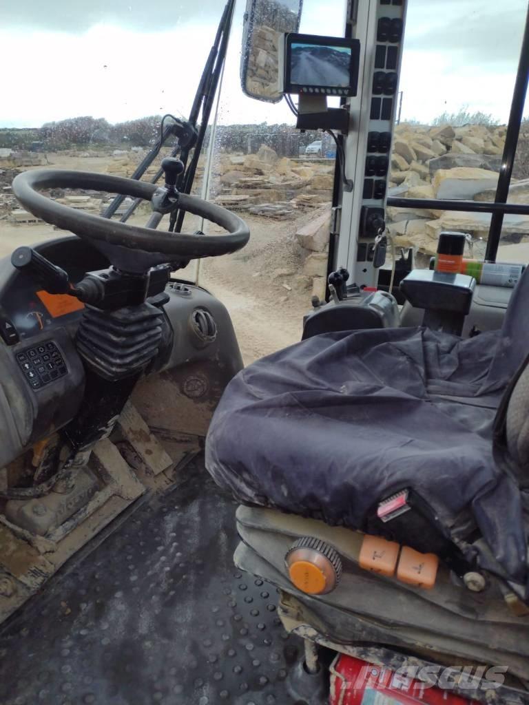 Volvo L 70 F Naudoti ratiniai krautuvai