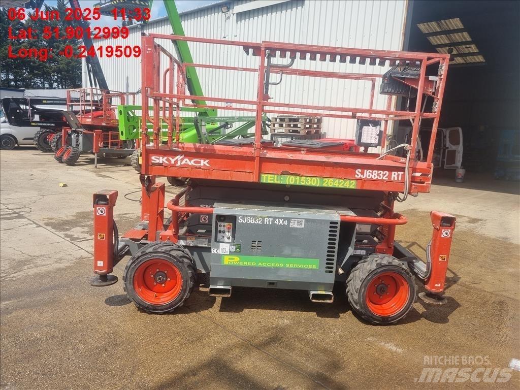 SkyJack SJ 6832 RT Žirkliniai keltuvai