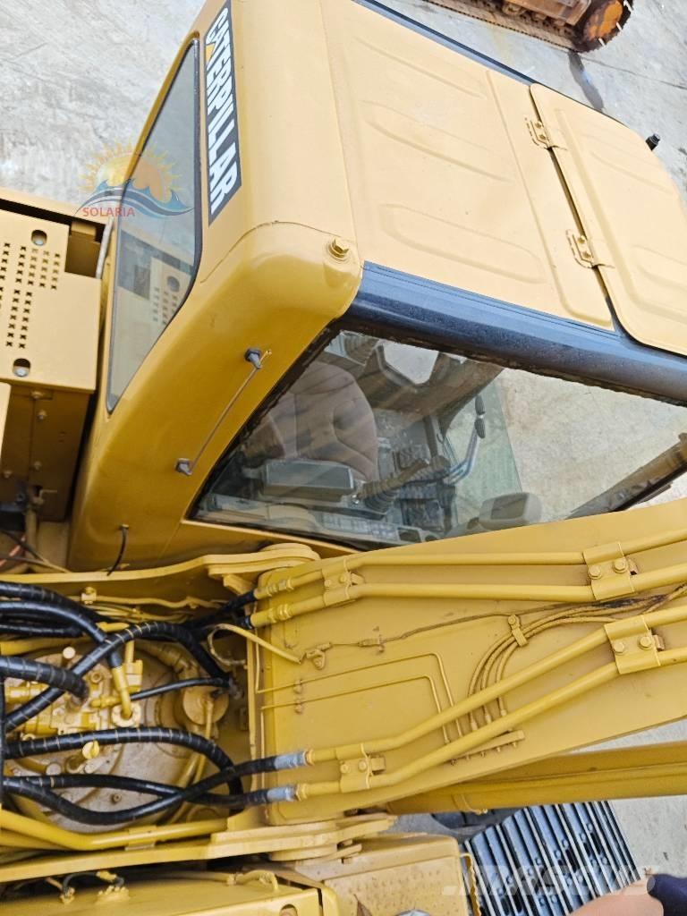 CAT 320 C L Vikšriniai ekskavatoriai