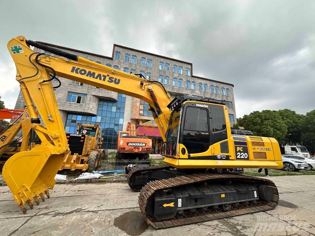 Komatsu PC 220 Vikšriniai ekskavatoriai