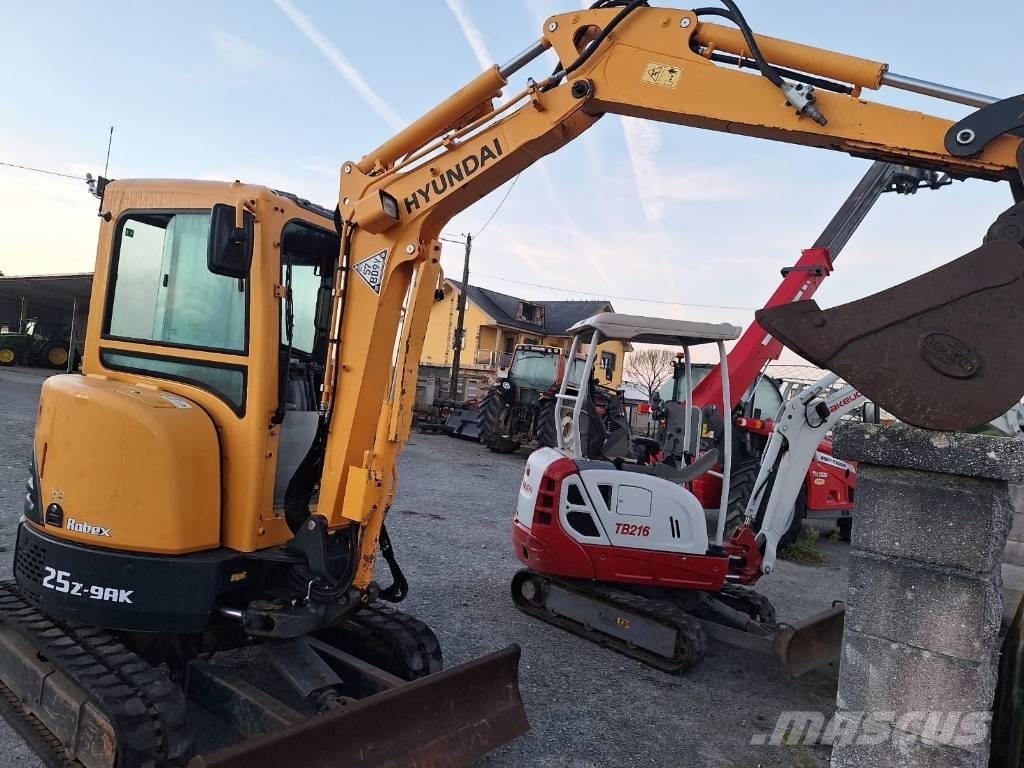 Hyundai 25 Z-9 AK Mini ekskavatoriai < 7 t