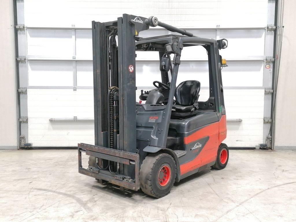 Linde E25-01 Elektriniai šakiniai krautuvai