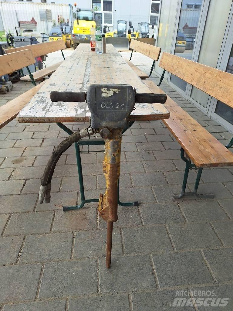 Atlas Copco LH 180 Hidrauliniai kūjai / Trupintuvai