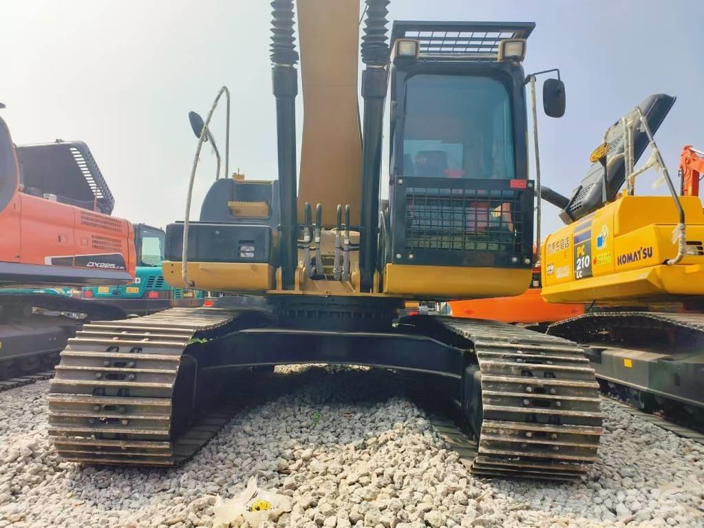 CAT 320 D Vikšriniai ekskavatoriai