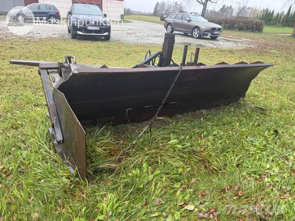 Holms KHT-320 Plūgai