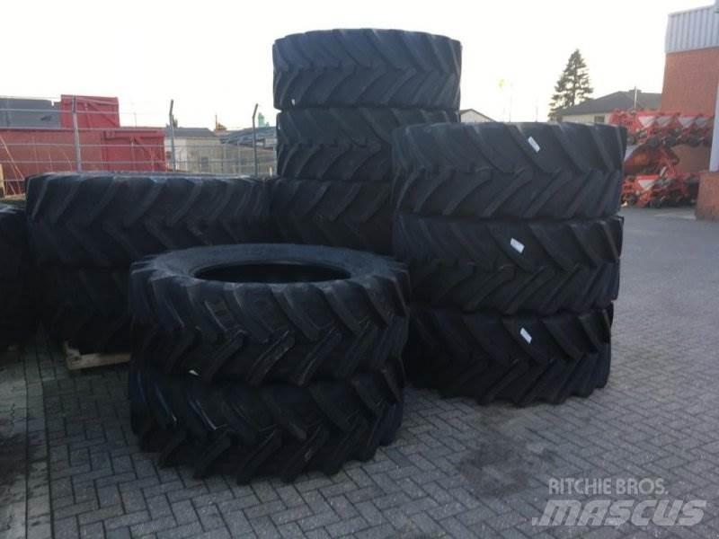 BKT 520/70 R 38 Padangos, ratai ir ratlankiai