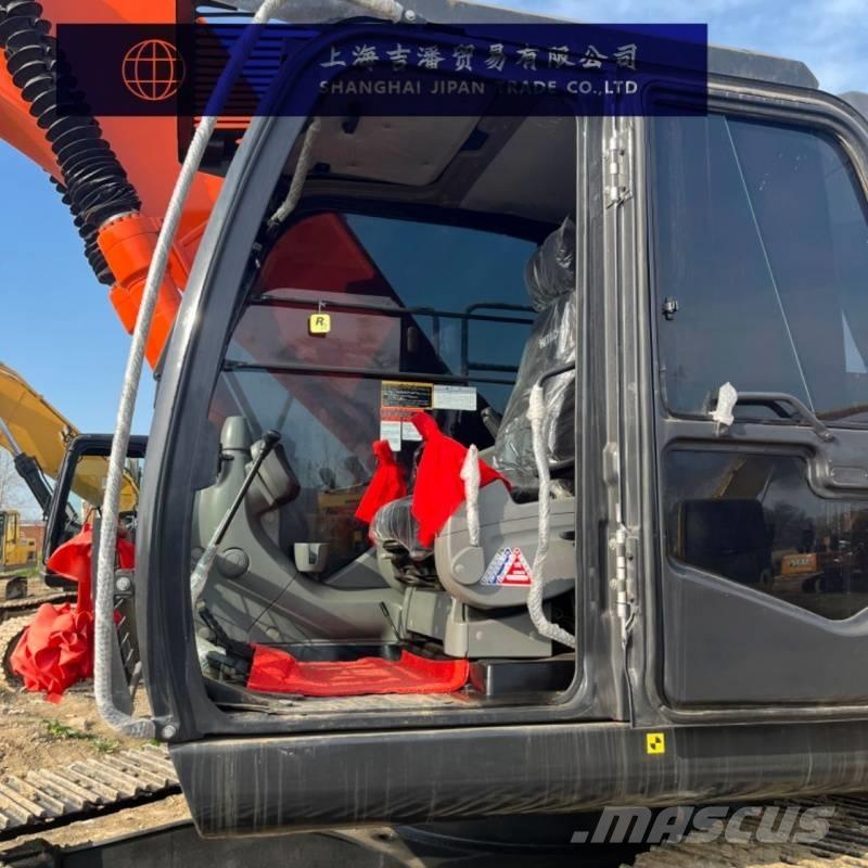 Hitachi ZX 240 Vikšriniai ekskavatoriai