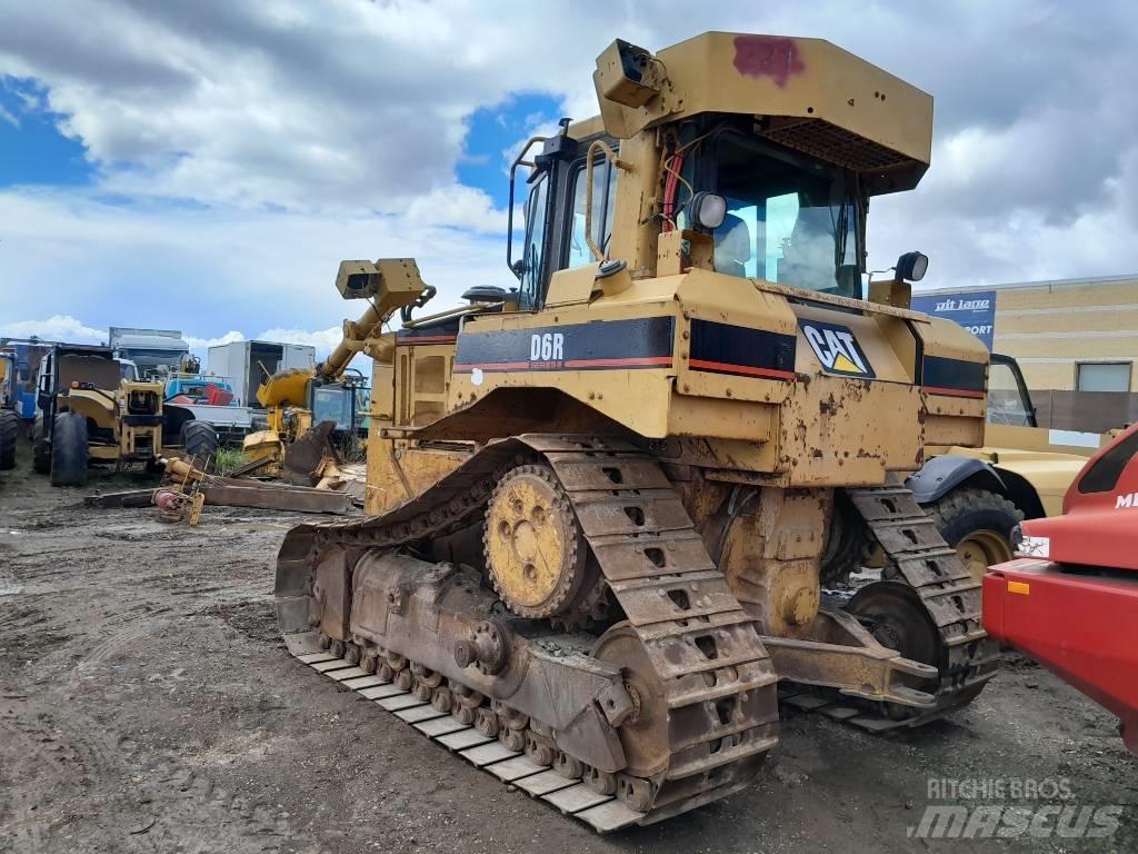 CAT D 6 R III Vikšriniai buldozeriai