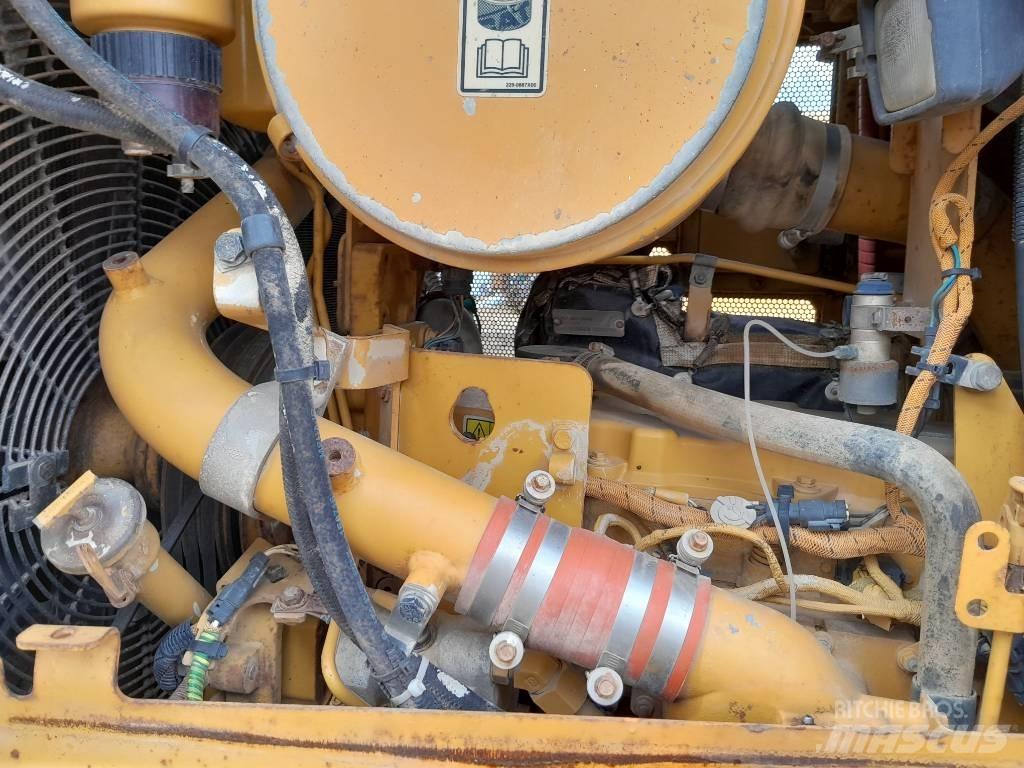 CAT D 6 R III Vikšriniai buldozeriai