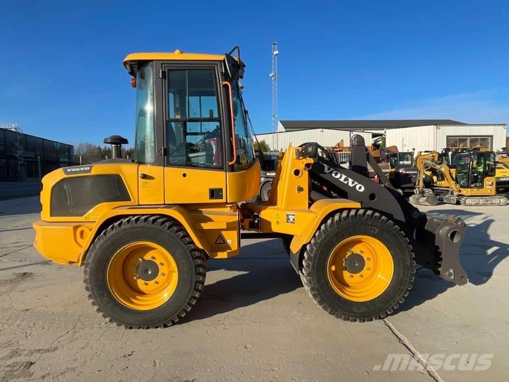 Volvo L35HT Naudoti ratiniai krautuvai