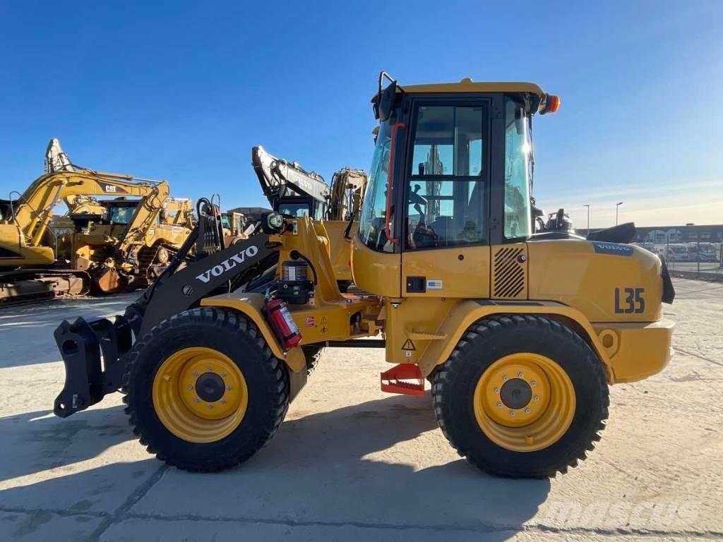 Volvo L35HT Naudoti ratiniai krautuvai