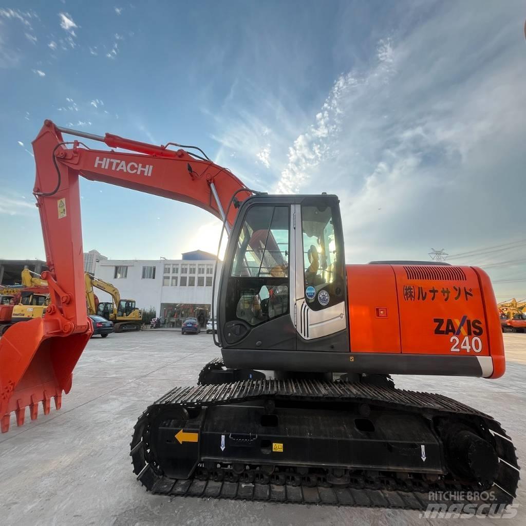 Hitachi ZX 240 Vikšriniai ekskavatoriai