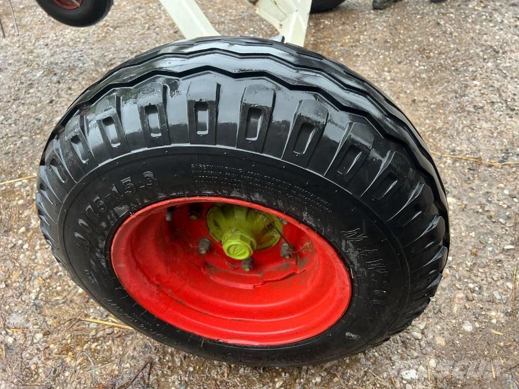 CLAAS Volto 1100 T Šieno grėbliai ir vartytuvai