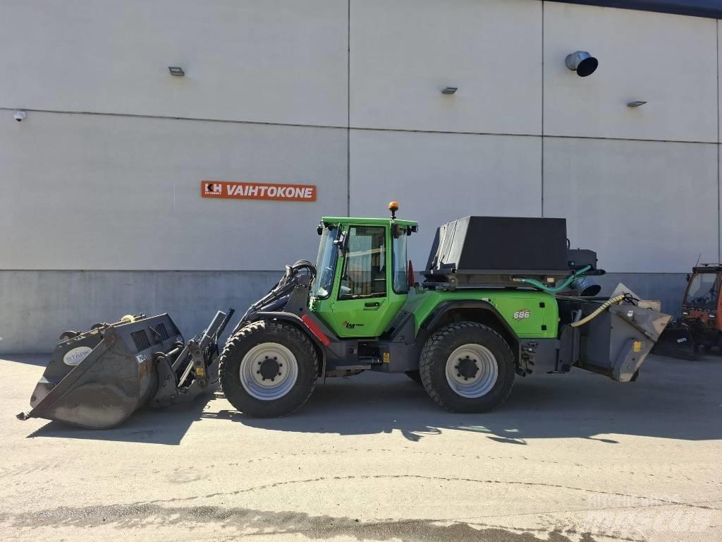 LM Trac 686 Naudoti ratiniai krautuvai