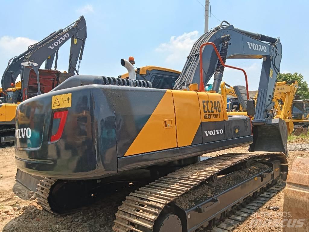 Volvo EC 240 Vikšriniai ekskavatoriai
