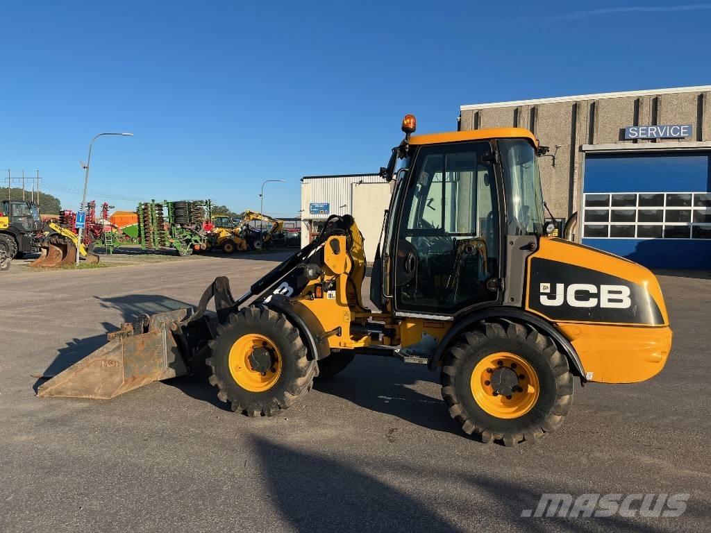 JCB 406 Teleskopiniai krautuvai žemės ūkiui