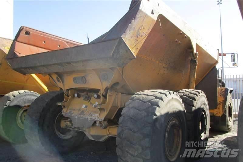 Bell B50D Karjeriniai savivarčiai