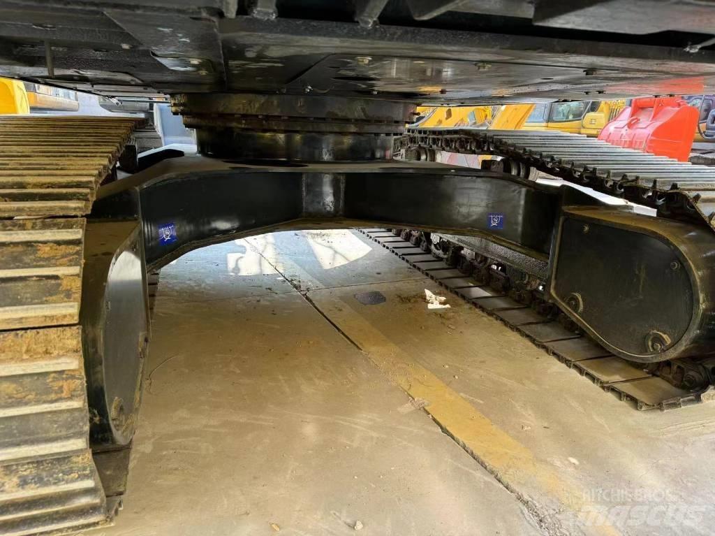 Hyundai R220LC-9S Vikšriniai ekskavatoriai
