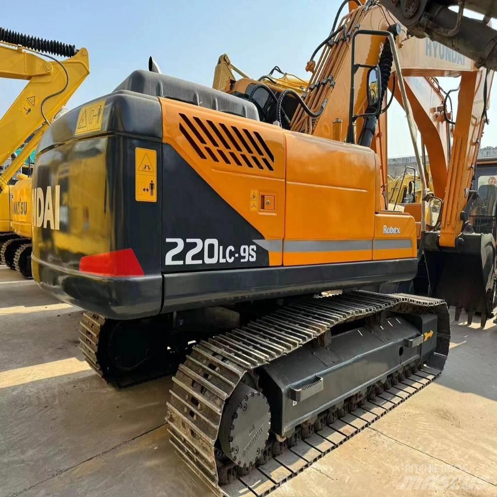 Hyundai R220LC-9S Vikšriniai ekskavatoriai